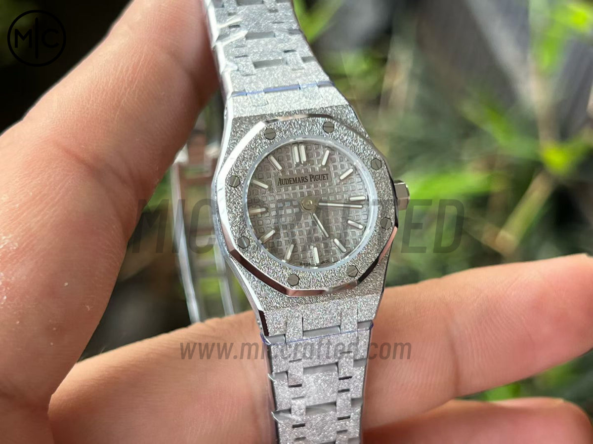 Royal Oak 23mm SS 磨砂 67630BC 石英 - 高級版