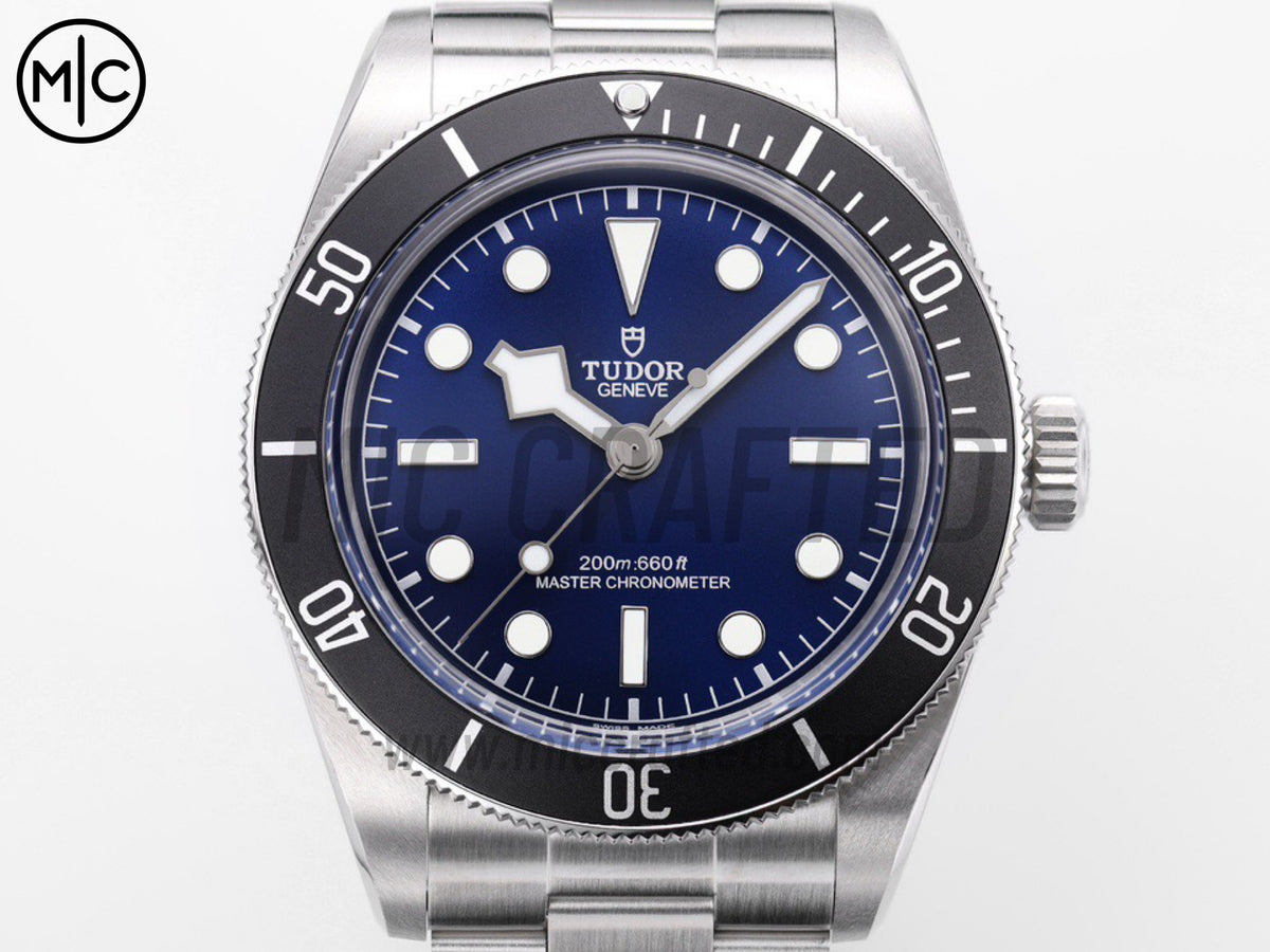 Black Bay Sixty Eight 43mm SS Blue Dial on Rivet Strap – Premium Edition
