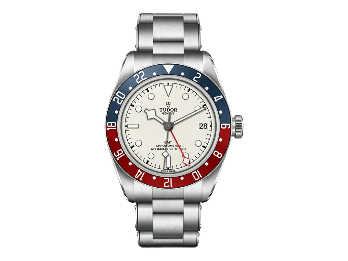 Black Bay GMT 41mm 不鏽鋼 白色錶盤搭配鉚釘錶鏈 - 尊享版