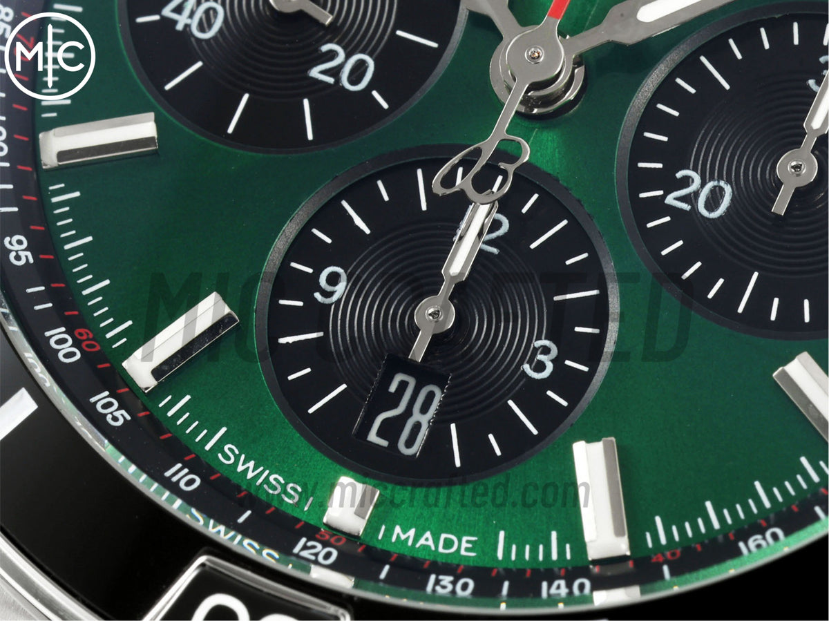 Super Chronomat B01 44mm SS 綠色錶盤配 SS 錶鏈 - 尊享版