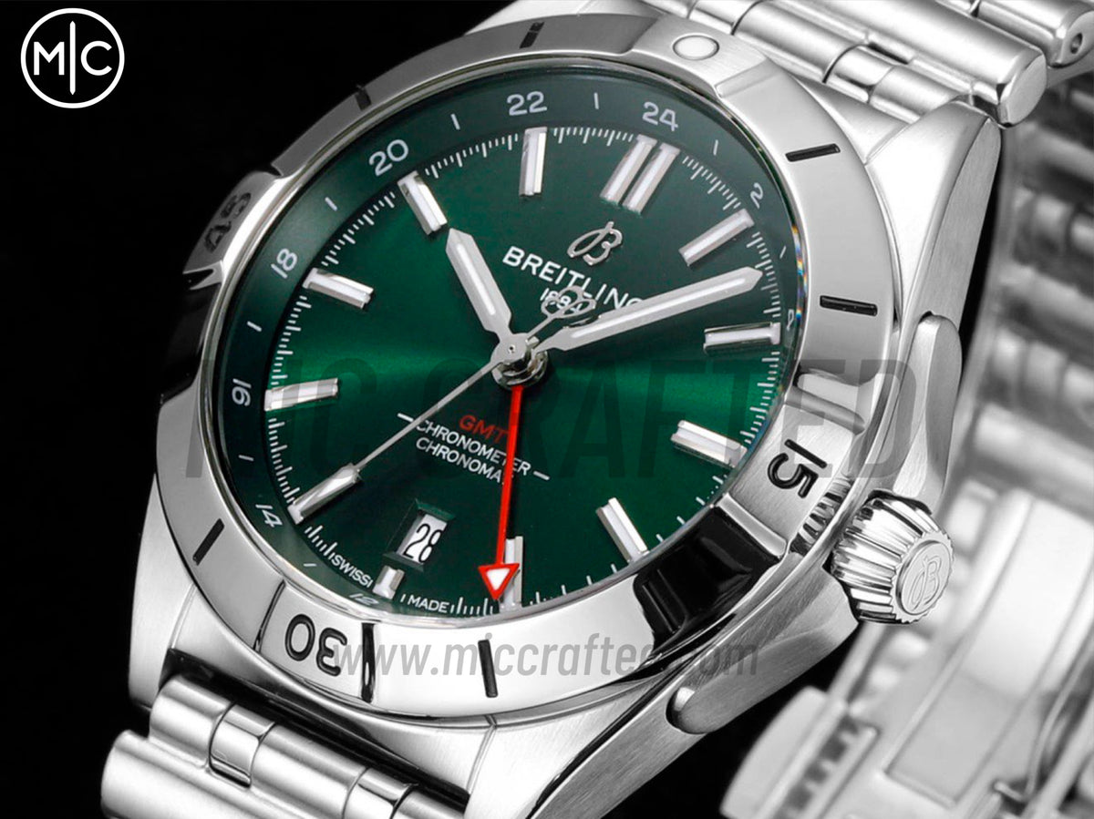 Chronomat GMT 40mm SS 深綠色錶盤配 SS 錶鏈 - 尊貴版