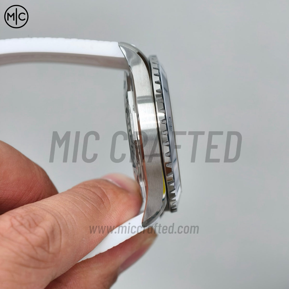 SuperOcean Automatic 42mm SS White Rainbow Dial on White Rubber Strap – Premium Edition