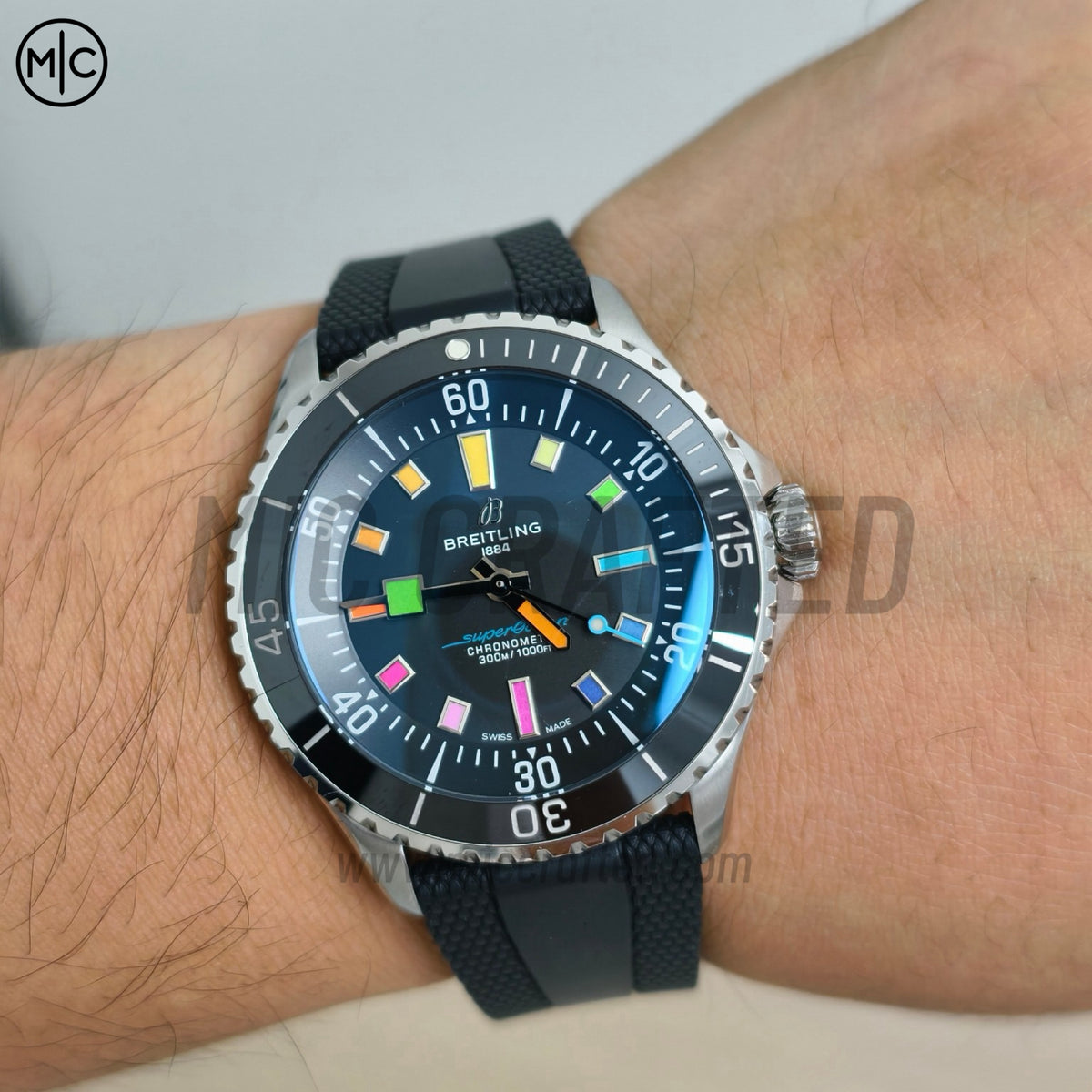 SuperOcean Automatic 42mm SS 黑色彩虹錶盤配黑色橡膠錶帶 - 尊貴版