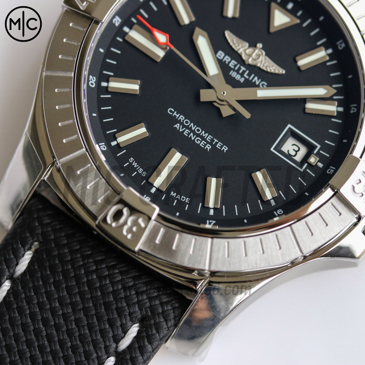 Avenger Automatic 43mm SS 黑色錶盤配黑色尼龍錶帶 - 尊貴版