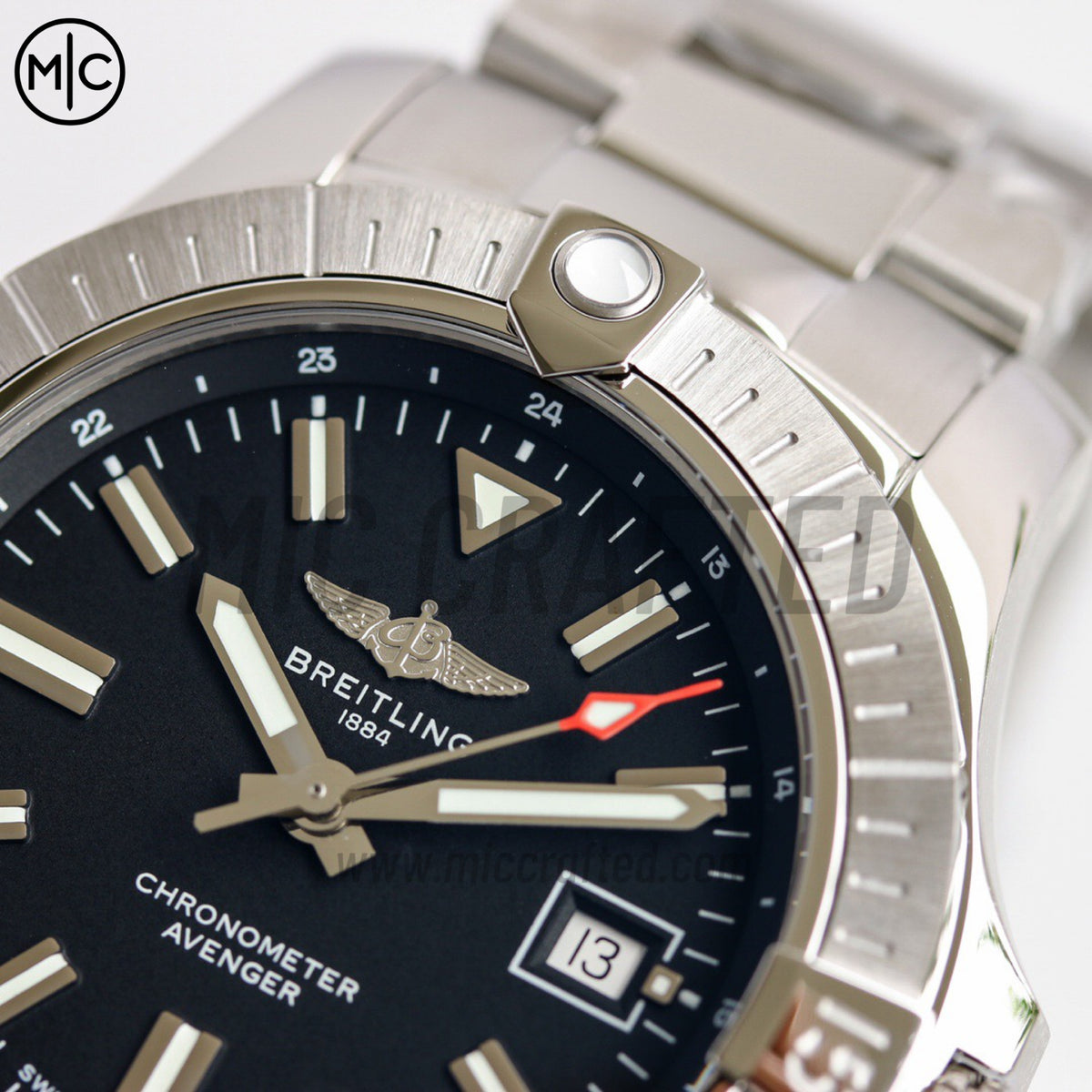 Avenger Automatic 43mm SS 黑色錶盤配 SS 錶鏈 - 尊貴版