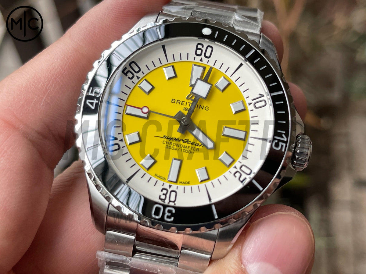 超級海洋系列自動腕錶 44mm 不鏽鋼黑色錶圈黃色錶盤配不鏽鋼錶鏈 - 尊貴版