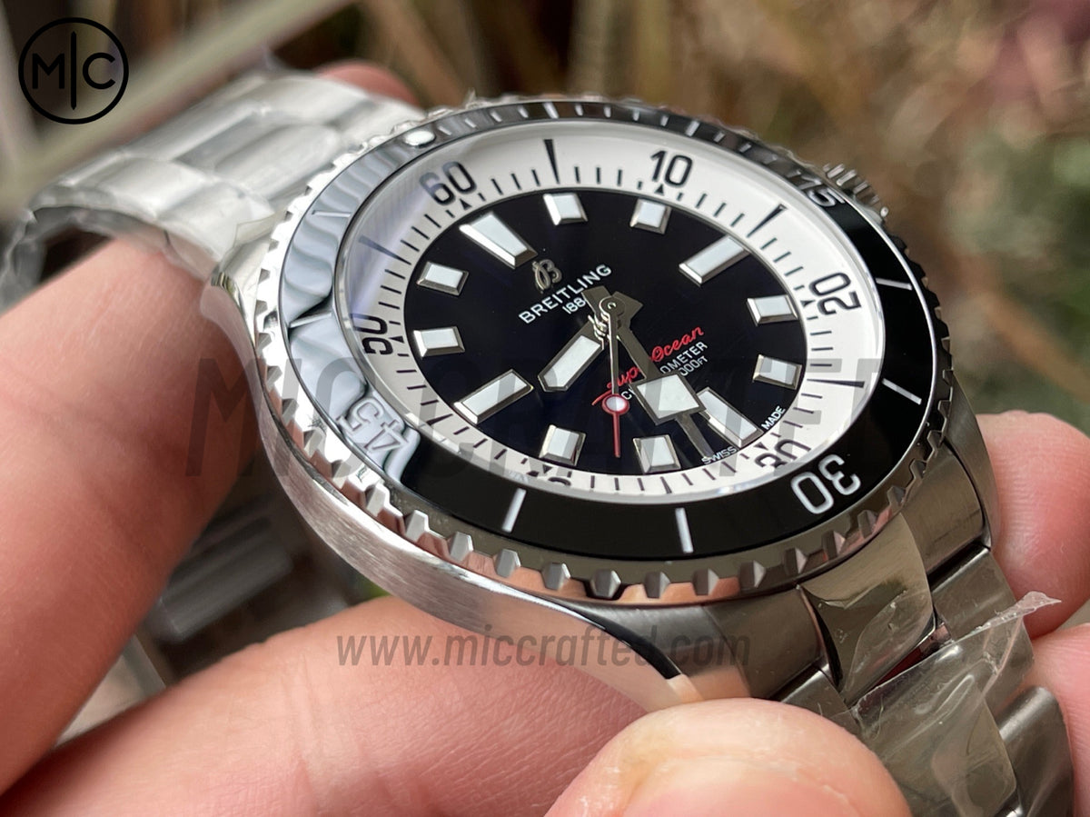 超級海洋系列自動腕錶 44mm 不鏽鋼黑色錶圈黑色錶盤配不鏽鋼錶鏈 - 尊貴版