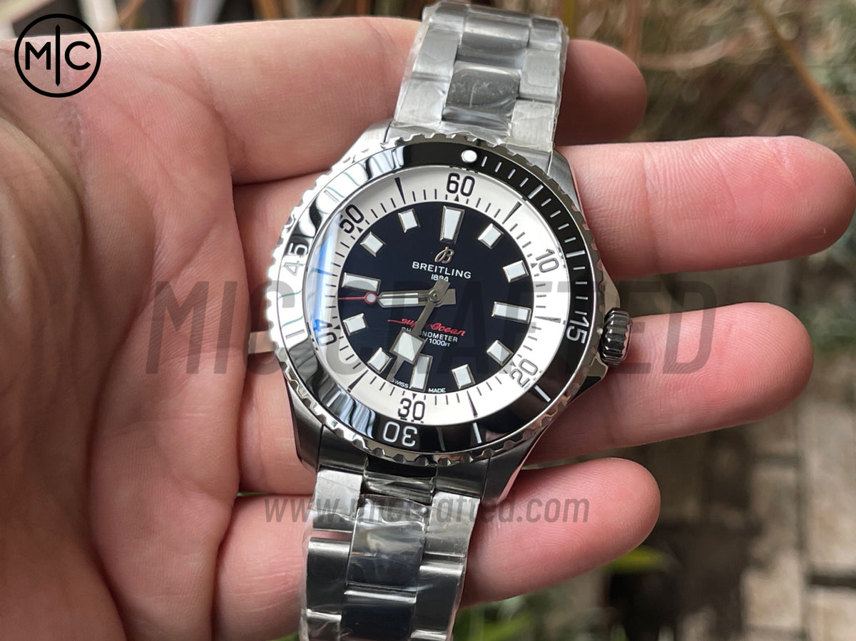 超級海洋系列自動腕錶 44mm 不鏽鋼黑色錶圈黑色錶盤配不鏽鋼錶鏈 - 尊貴版