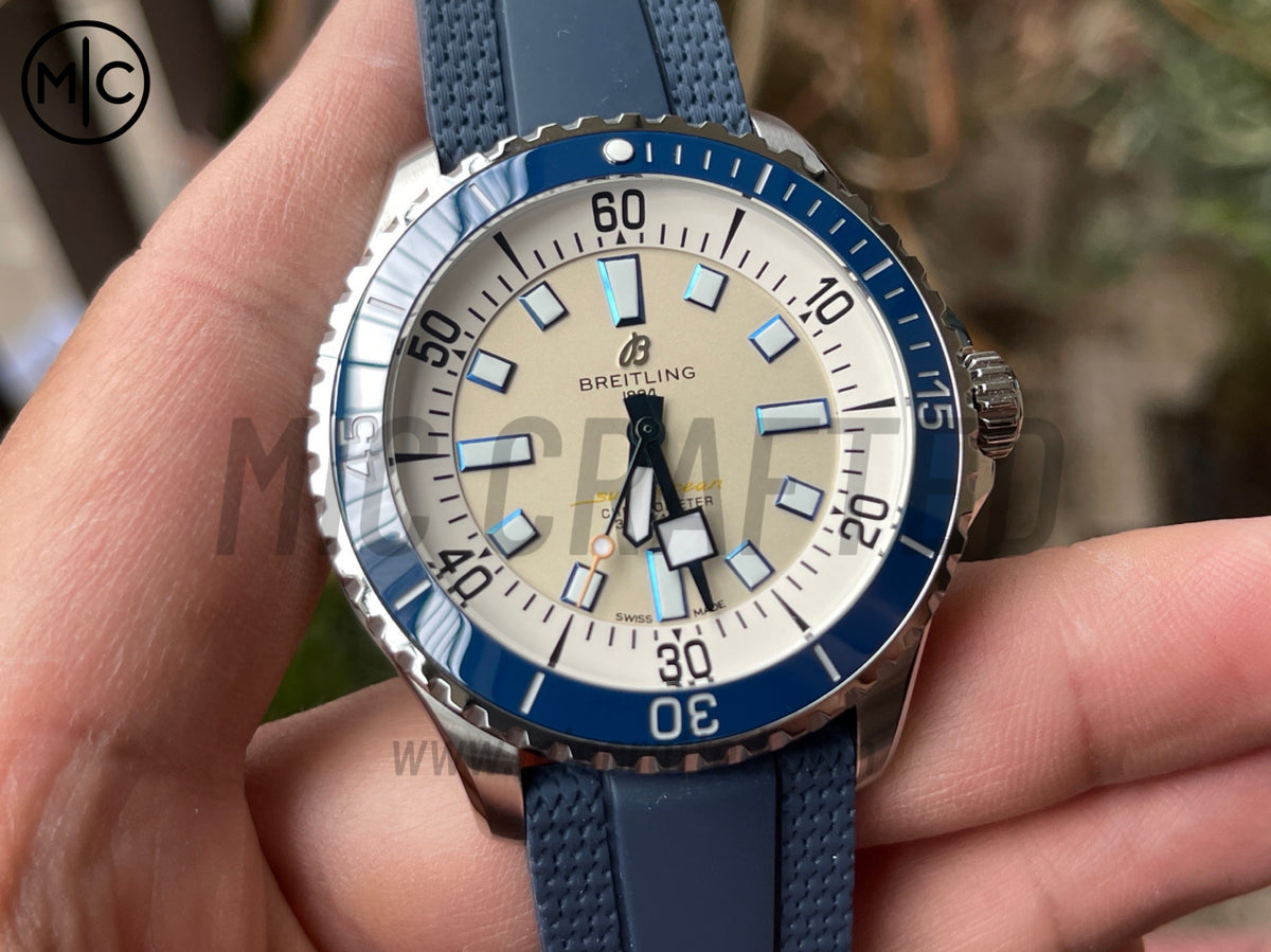 超級海洋系列自動腕錶 44mm 不鏽鋼藍色錶圈奶油色錶盤配藍色橡膠錶帶 - 尊貴版