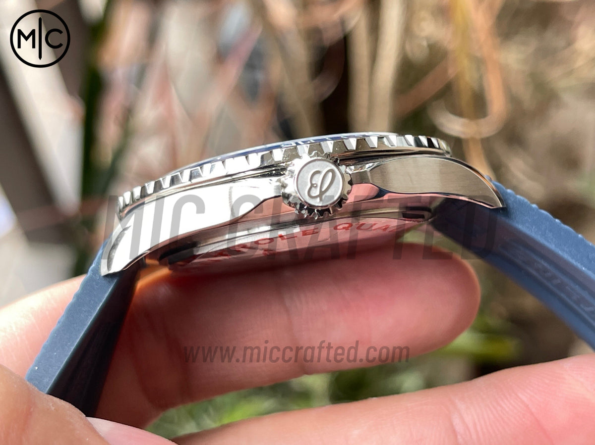 超級海洋系列自動腕錶 44mm 不鏽鋼藍色錶圈奶油色錶盤配藍色橡膠錶帶 - 尊貴版
