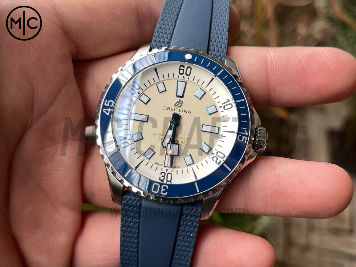 超級海洋系列自動腕錶 44mm 不鏽鋼藍色錶圈奶油色錶盤配藍色橡膠錶帶 - 尊貴版
